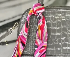 ۱۰ کاربرد و استفاده از شال ابریشم