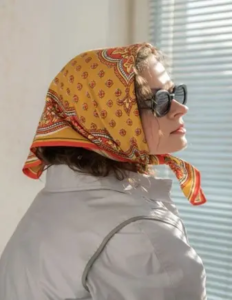 روش بستن روسری لاکچری برای مهمانی