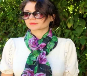 ۷ روش خلاقانه برای بستن دستمال گردن