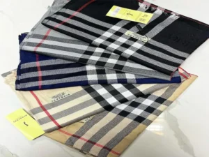 شال کشمیر؛ گرم‌ترین پوشش سر برای زمستان