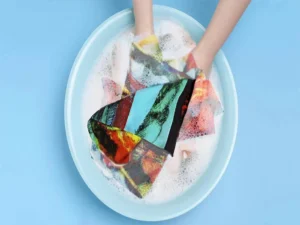 راهنمای کاربردی شستن شال پاییزی و زمستانی برای حفظ لطافت و دوام